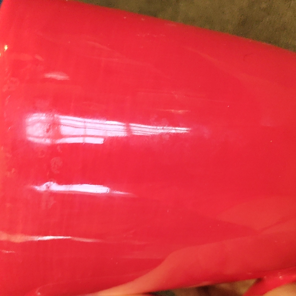 Hallmark heart "hugs & kisses" mug - Picture 9 of 15